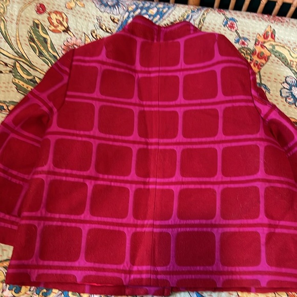 Trina Turk fun boxy pink and red window-pain jacket - Picture 7 of 7